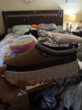 UGG venture daze clog